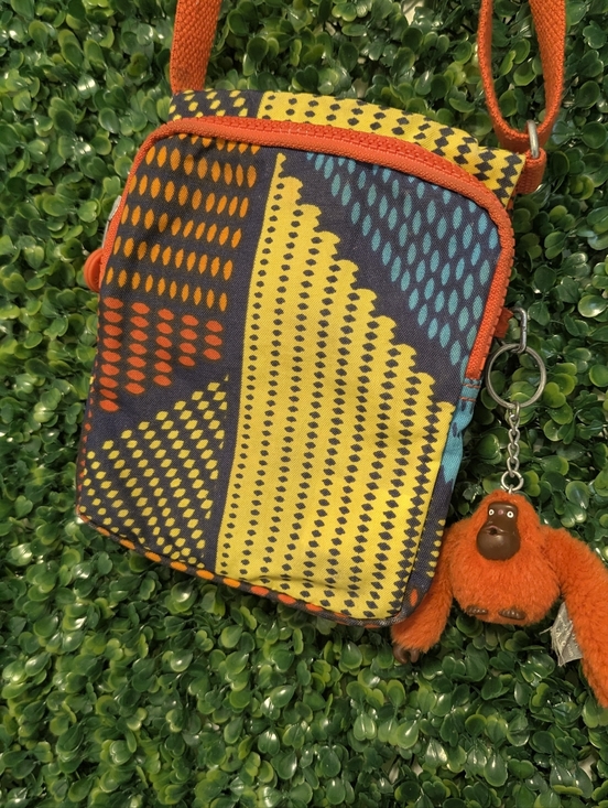 Kipling Tally Crossbody with keychain - Picture 10 of 12